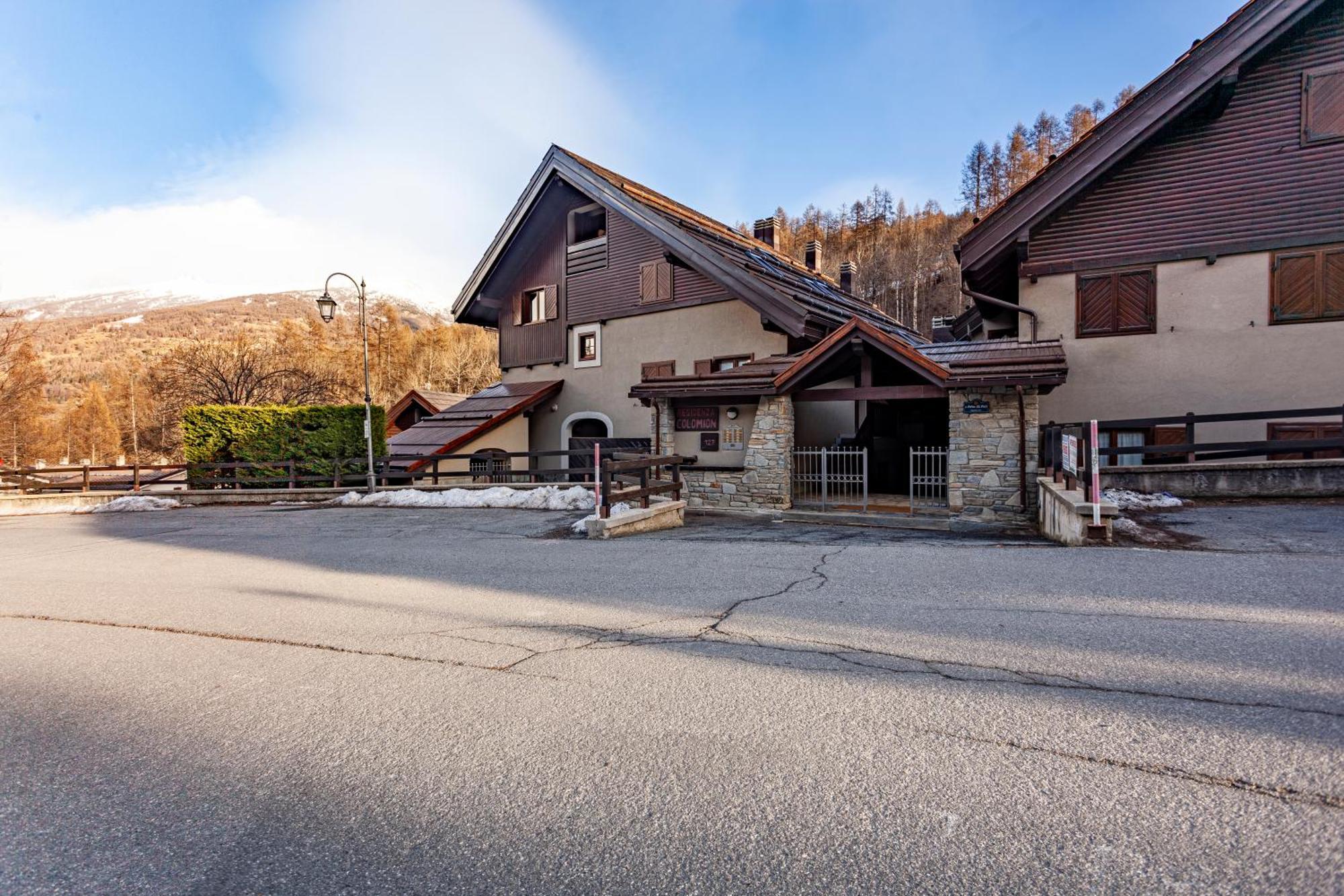 Casa Leonida Lejlighed Bardonecchia Eksteriør billede